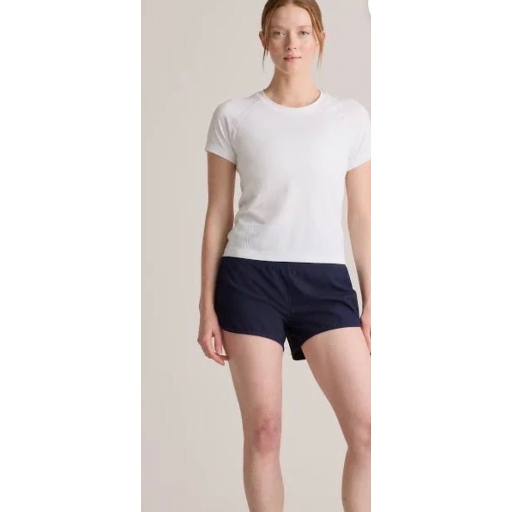 Quince Women's T-Shirt S White S/S Crew Neck Performance Tee moisture wicking